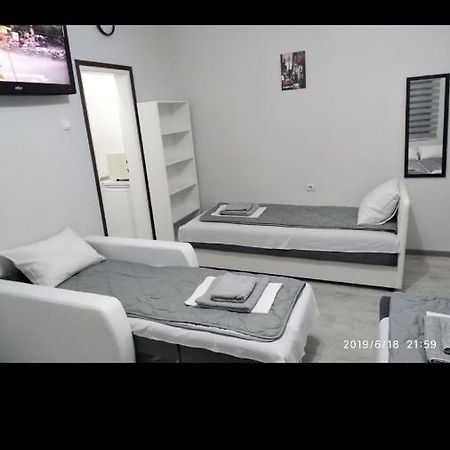 Apartmani Pinokio Ni Extérieur photo
