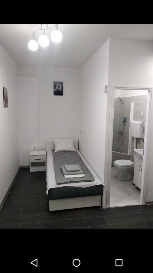 Apartmani Pinokio Ni Extérieur photo