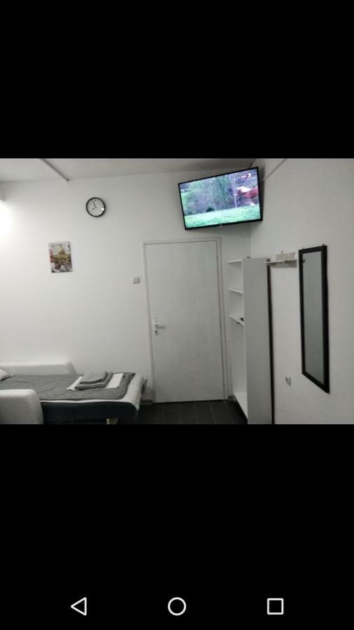 Apartmani Pinokio Ni Extérieur photo
