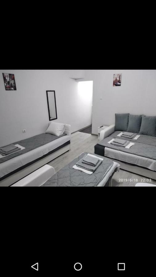 Apartmani Pinokio Ni Extérieur photo