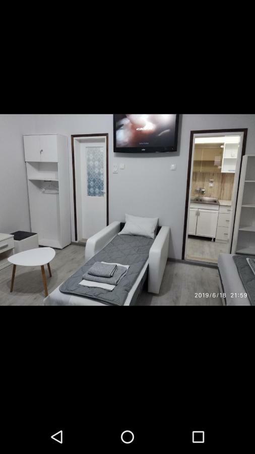 Apartmani Pinokio Ni Extérieur photo